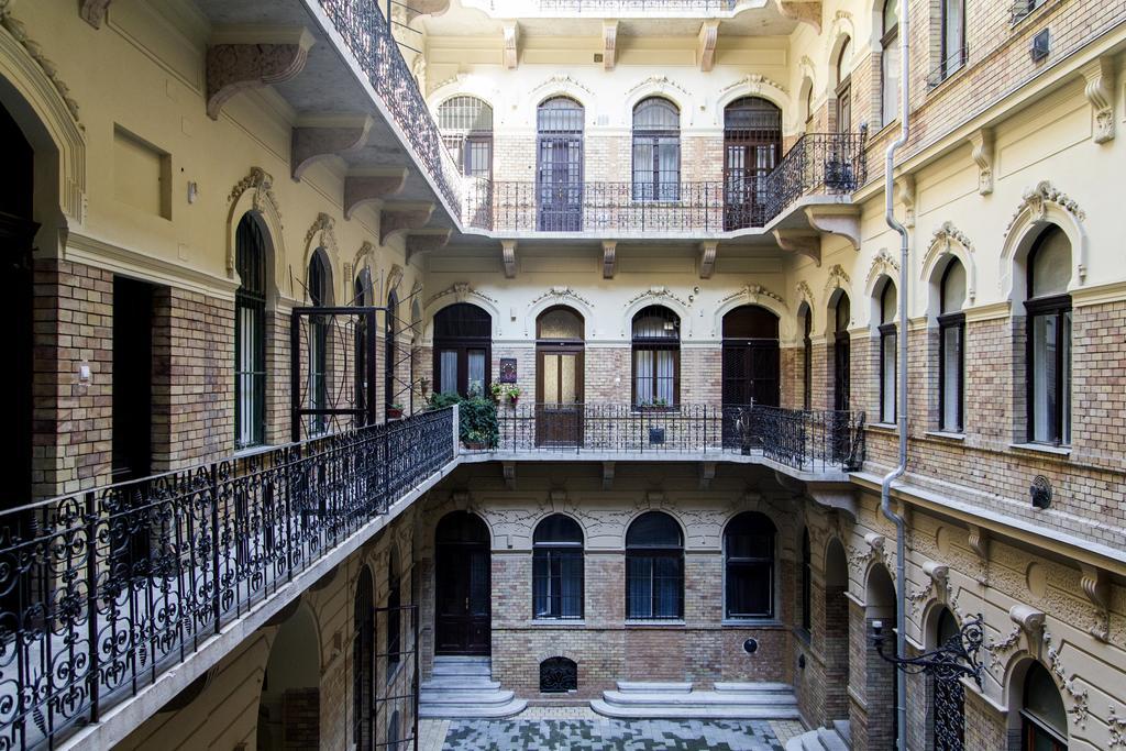 Eoetvoes Apartman Budapest Rom bilde